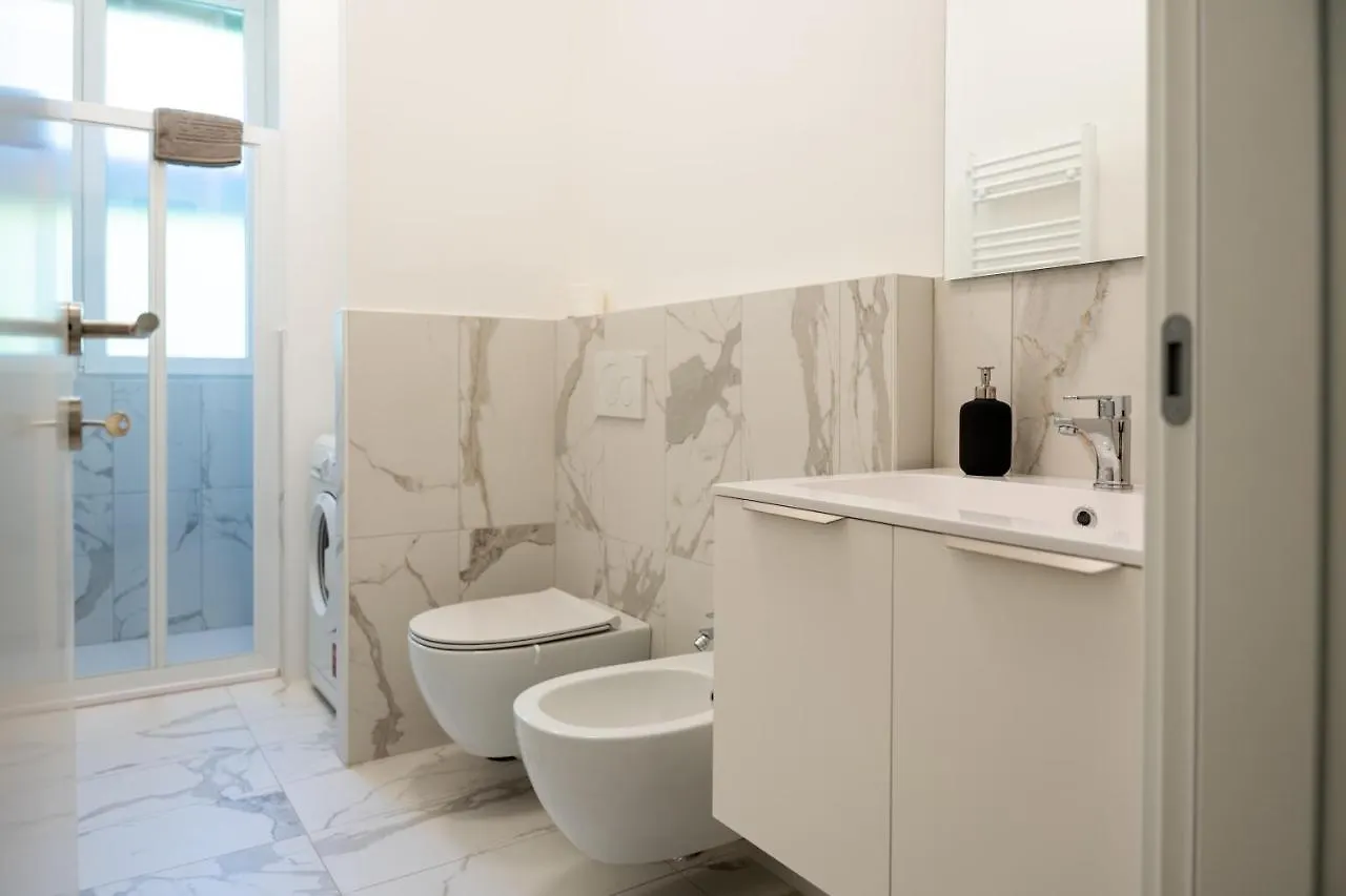 Appartamento 15Min Metro Duomo - Rho Fiera - Skyscraper Kitchen Milano