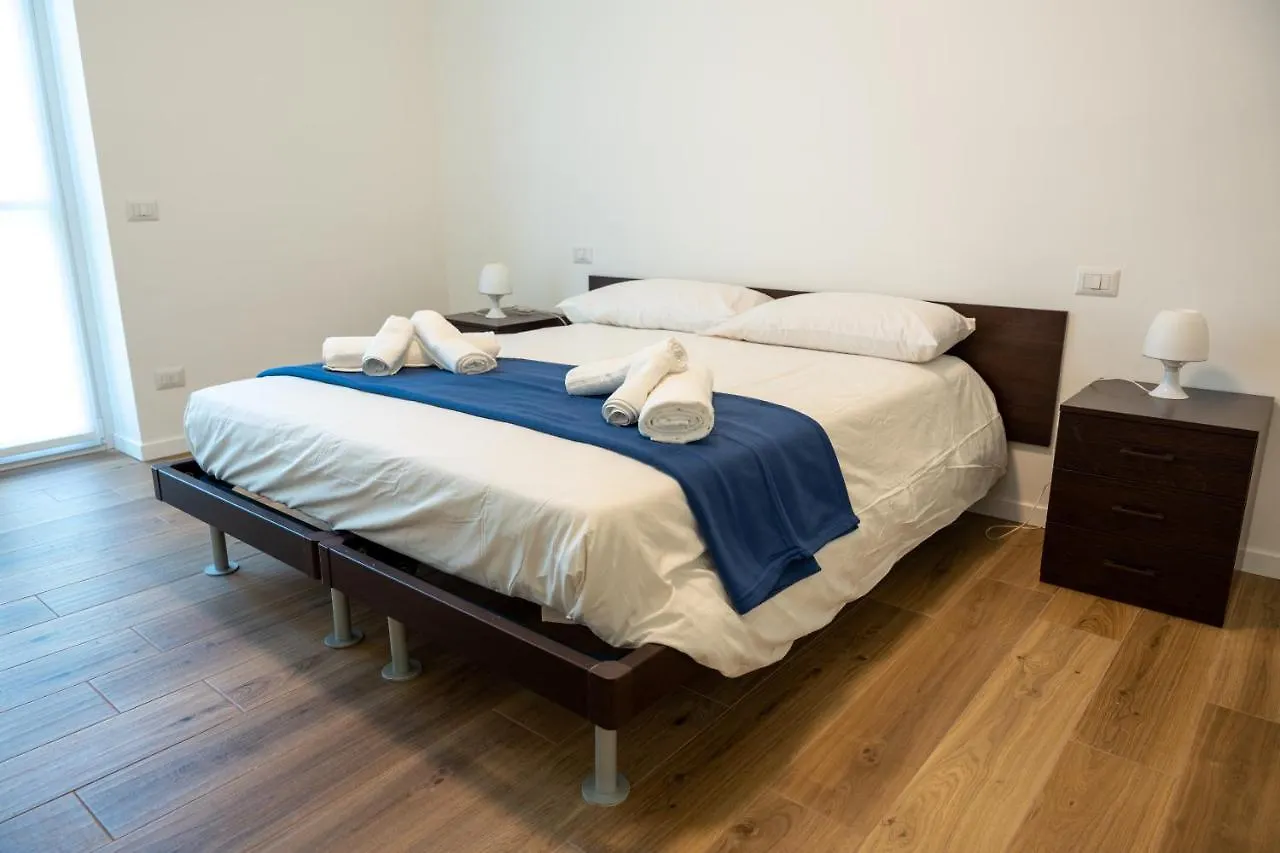 15Min Metro Duomo - Rho Fiera - Skyscraper Kitchen Apartment Milan