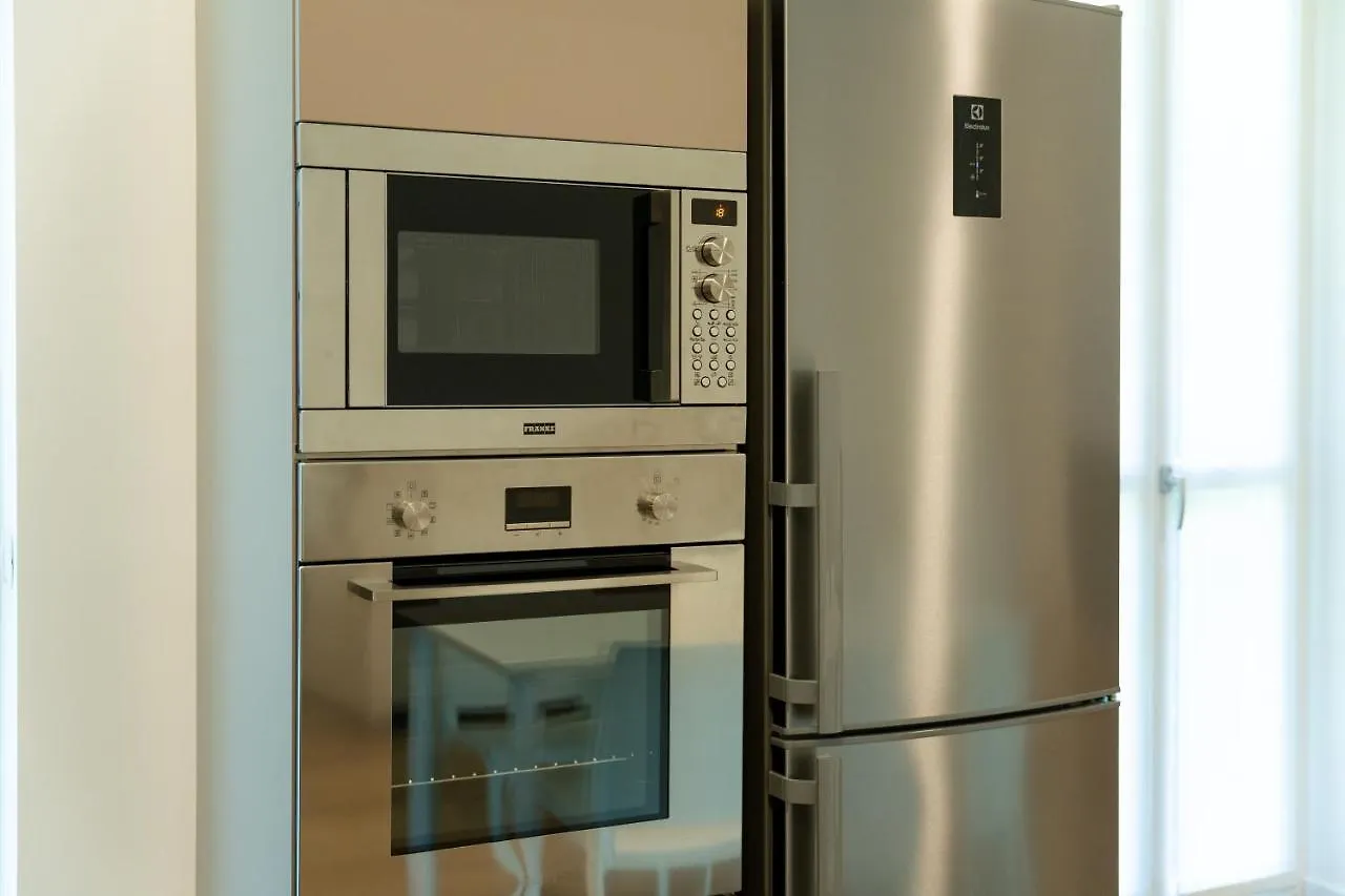 15Min Metro Duomo - Rho Fiera - Skyscraper Kitchen Apartment Milan 0*,  Italy