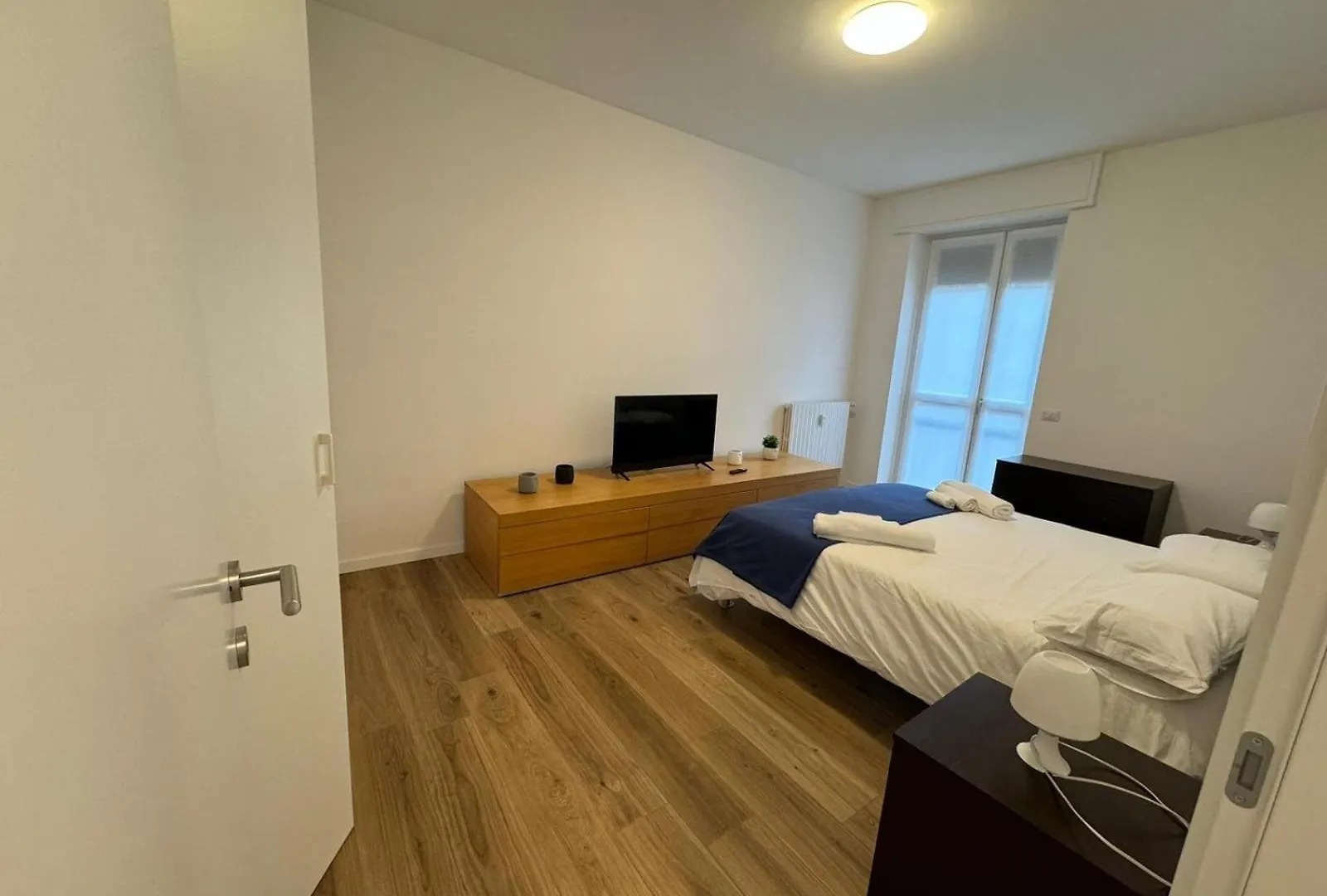 15Min Metro Duomo - Rho Fiera - Skyscraper Kitchen Apartment Milan